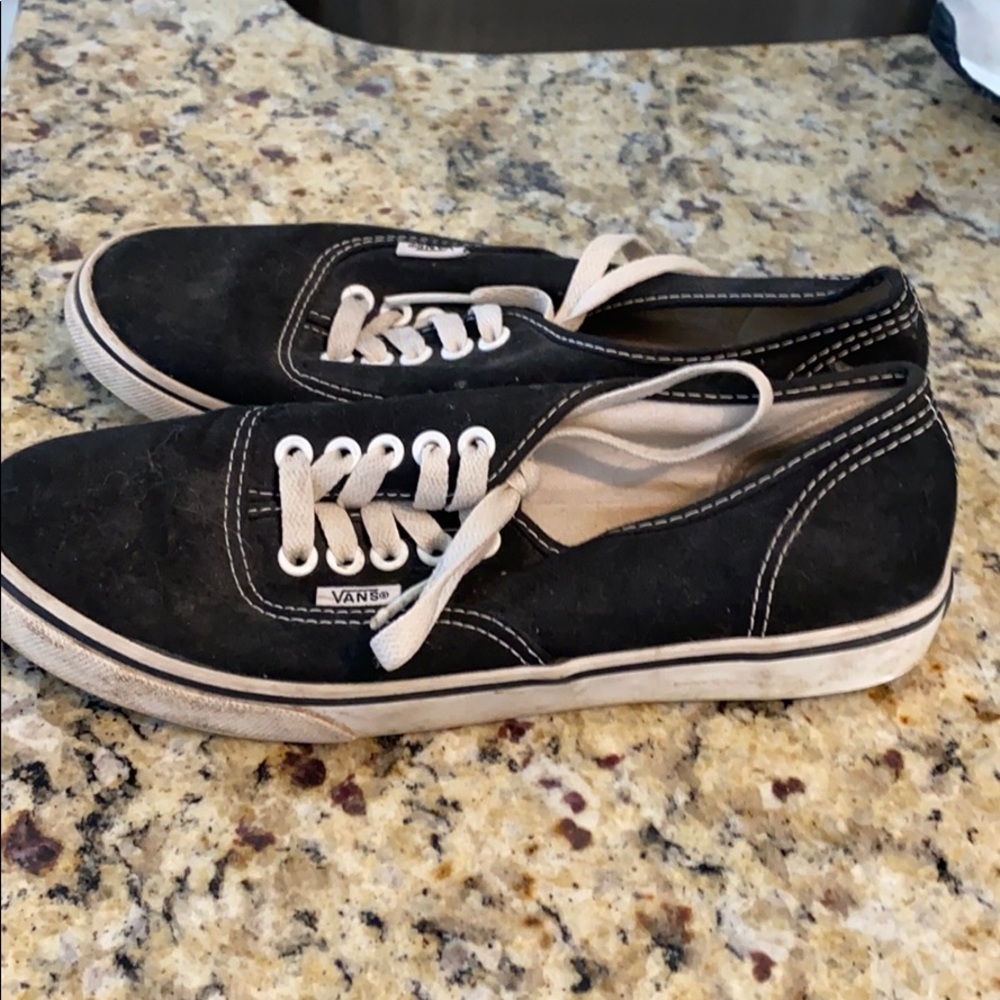 Vans - Picture 2 of 3
